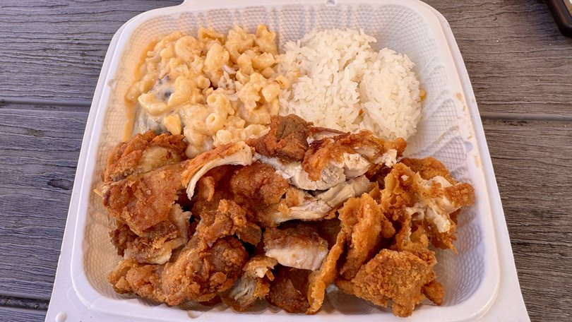Aloha Mac Shack's fried chicken plate.