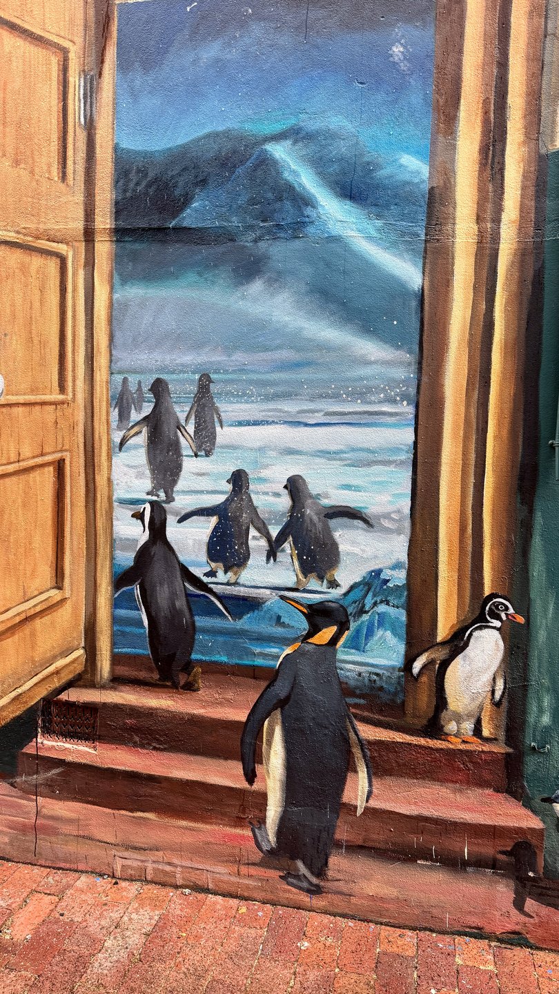 Part of the Walmsley Lane mural by Graeme Miles Richards.