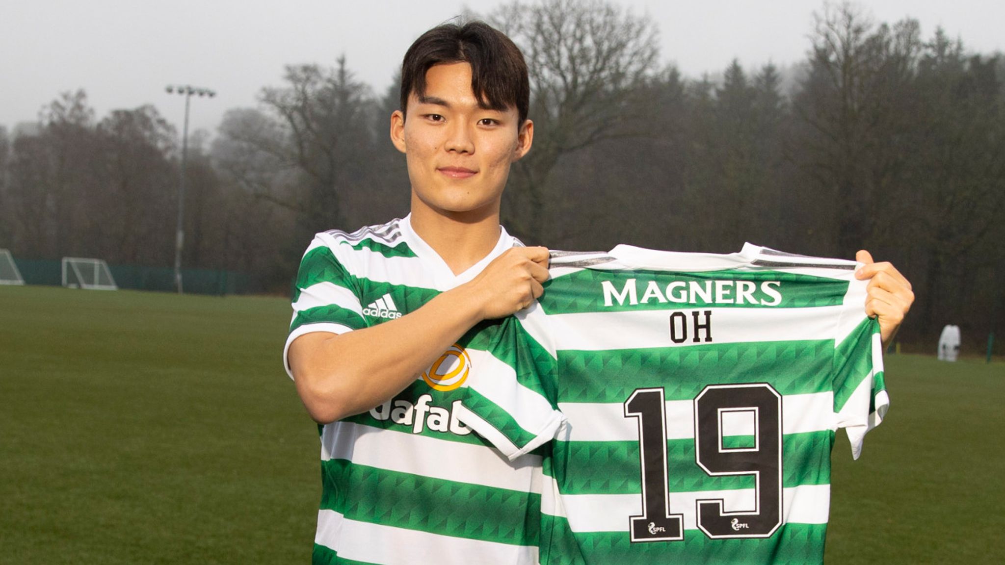 Celtic target Cho Gue-sung 'finalising negotiations' on transfer