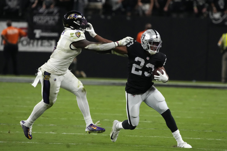 Nick Chubb: Cleveland Browns' Pro Bowl running back agrees to three-year,  $36.6m extension, NFL News