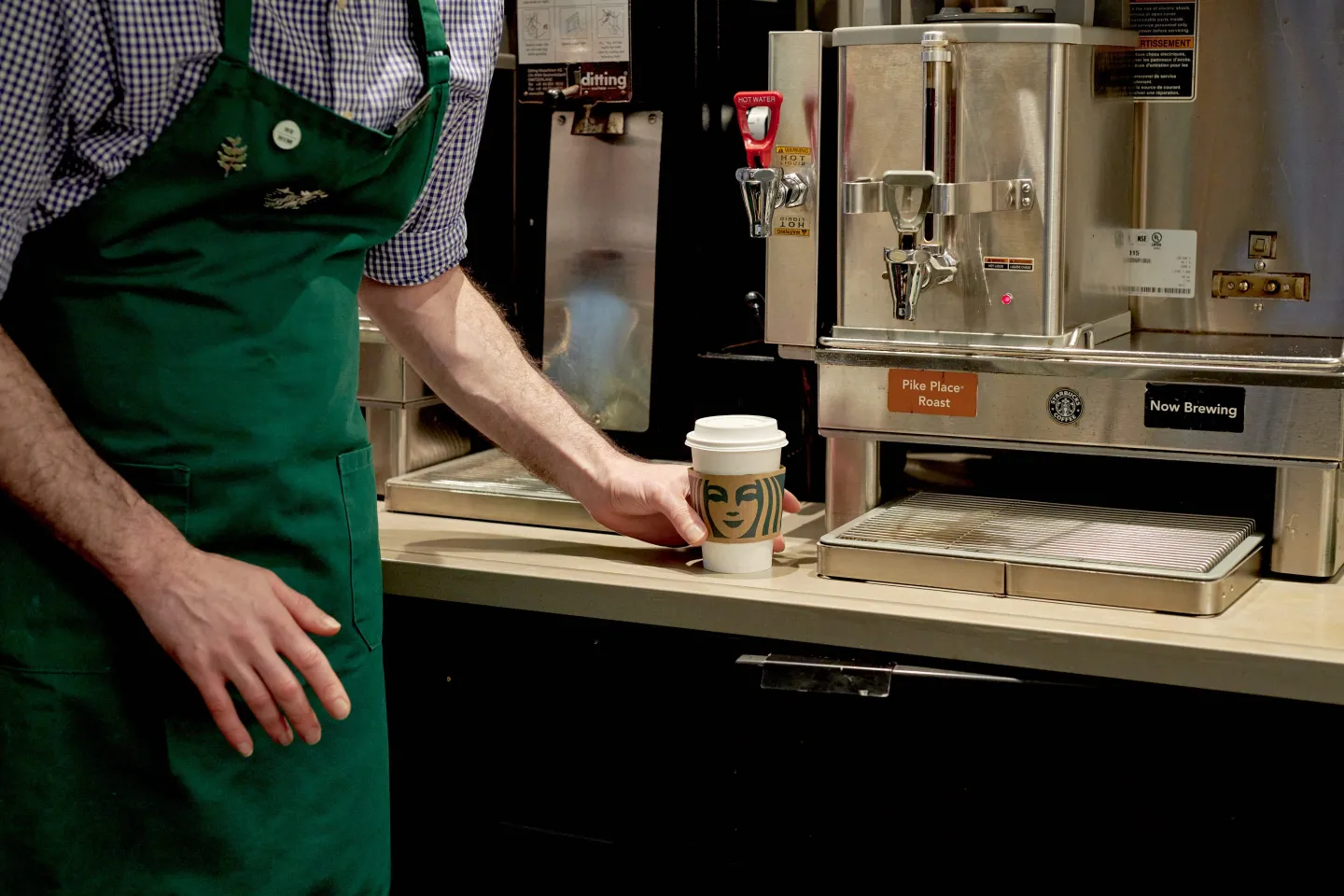 Starbucks is bringing back some old practices.