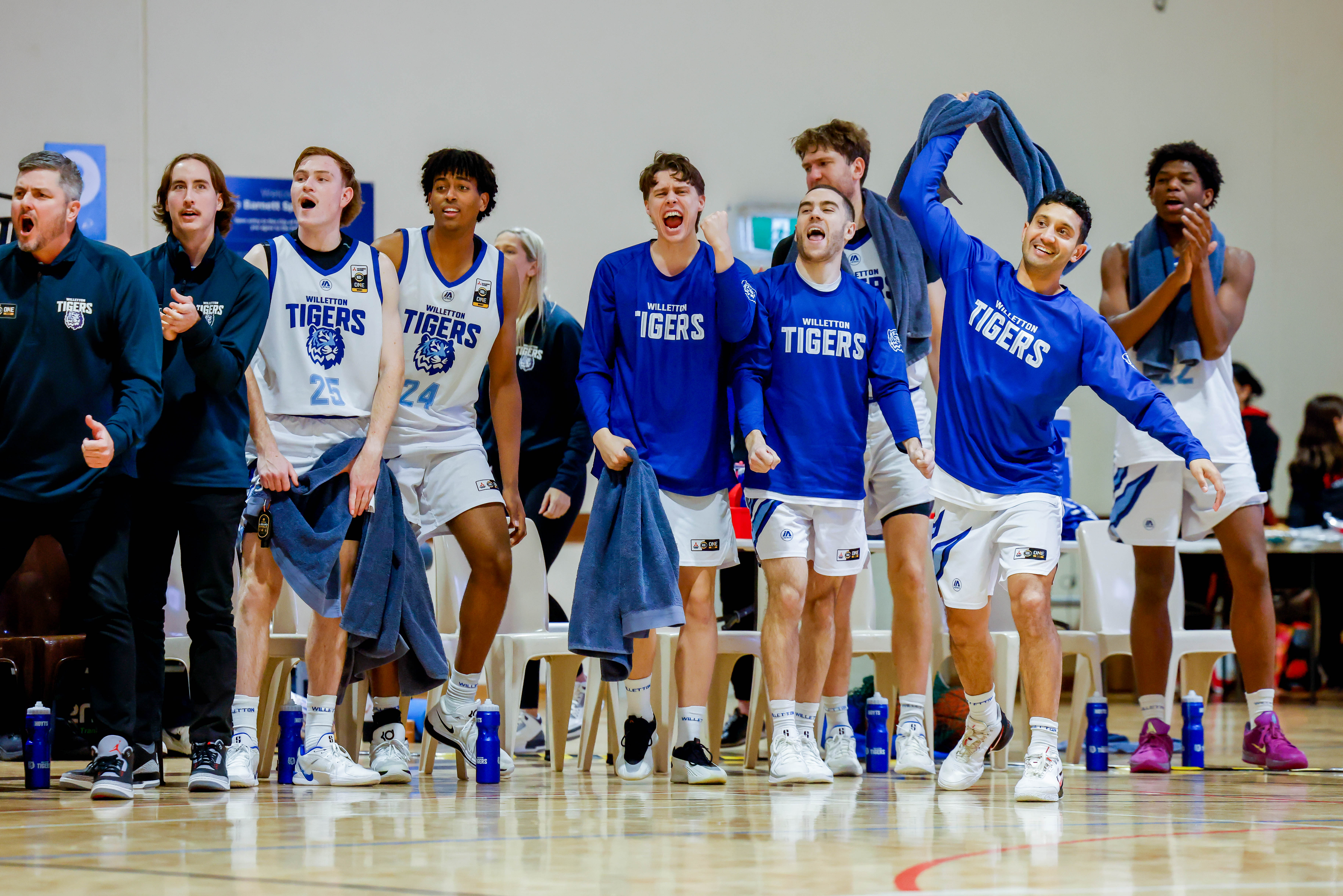 Flamesvtigersmqf090825 138