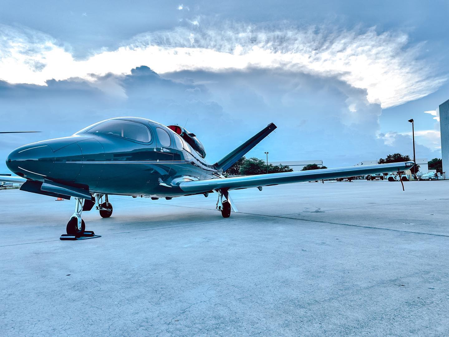verijet, luxury lifestyle, private jet, vancouver, usa, helen siwak, luxury lifestyle awards, canada, vacation, private island