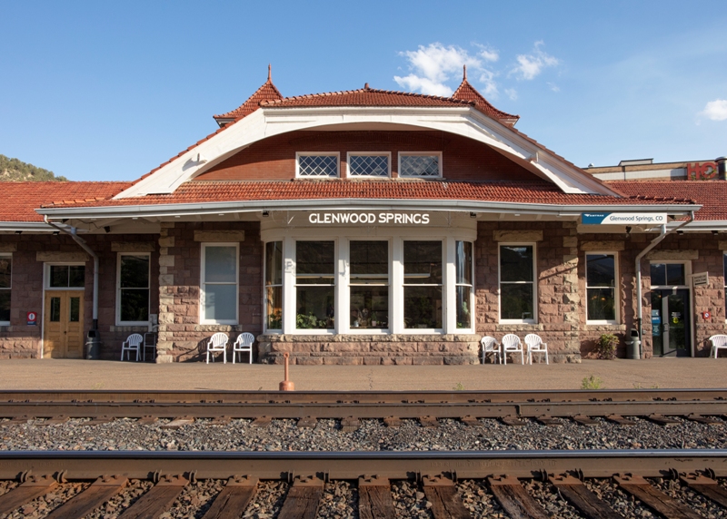 rocky mountaineer, vancouver, train adventures, rocky mountains, ecoluxlifestyle, helen siwak, ecoluxluv, travel