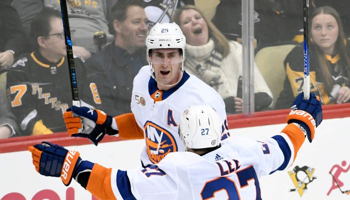 Hudson Fasching experiencing secure place on NHL roster for 1st time with  Islanders
