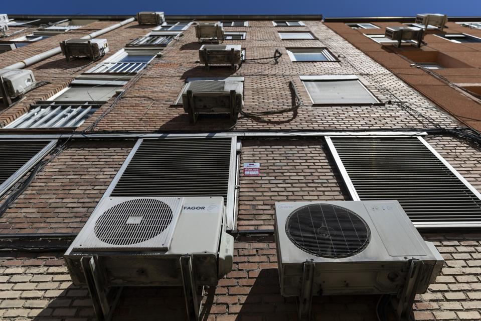 Europe Experiences First Heatwave Of 2026