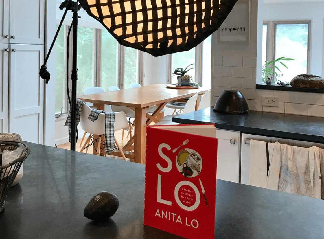 modern cookbook Solo: A Modern Cookbook for a Party of One Anita Lo master chef easy recipes for one person delicious