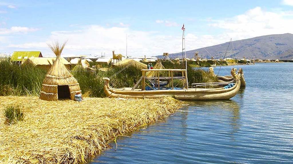 Globe Trotter: Visiting Lake Titicaca