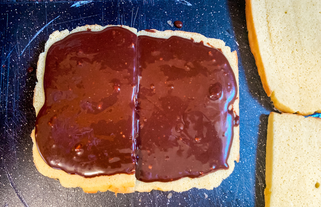australian lamington recipe melted chocolate sponge cake dessert sandwich