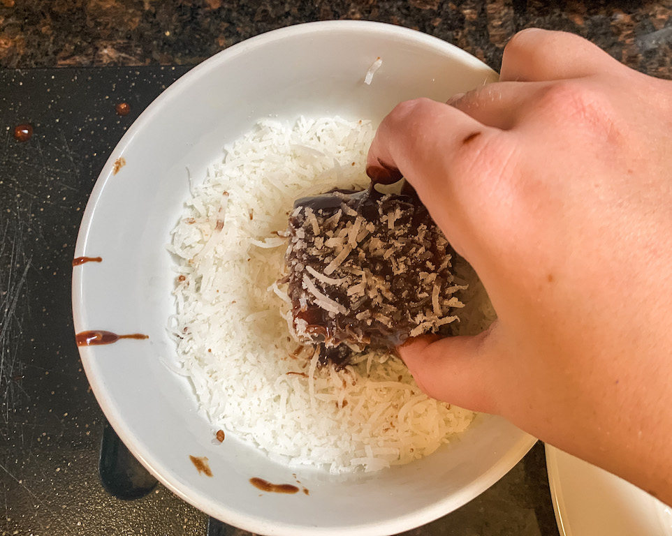 australian lamington recipe dipped chocolate sponge cake shredded coconut dessert treat