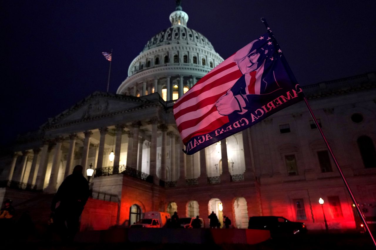 Protestors breach U.S. Capitol