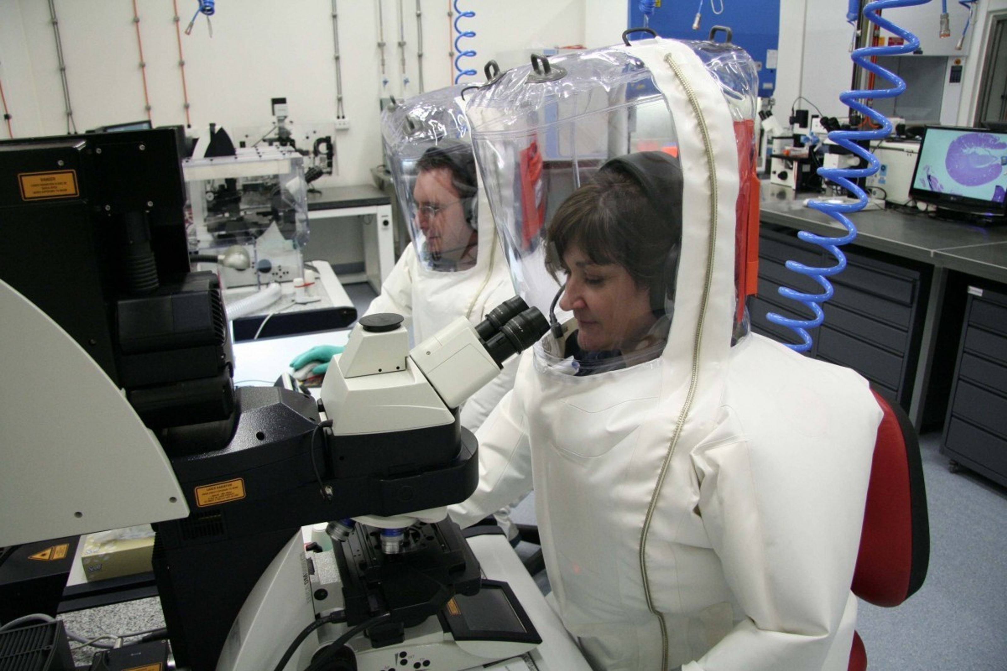 Diagnostic tests being conducted at CSIRO'S high-security labs in Geelong