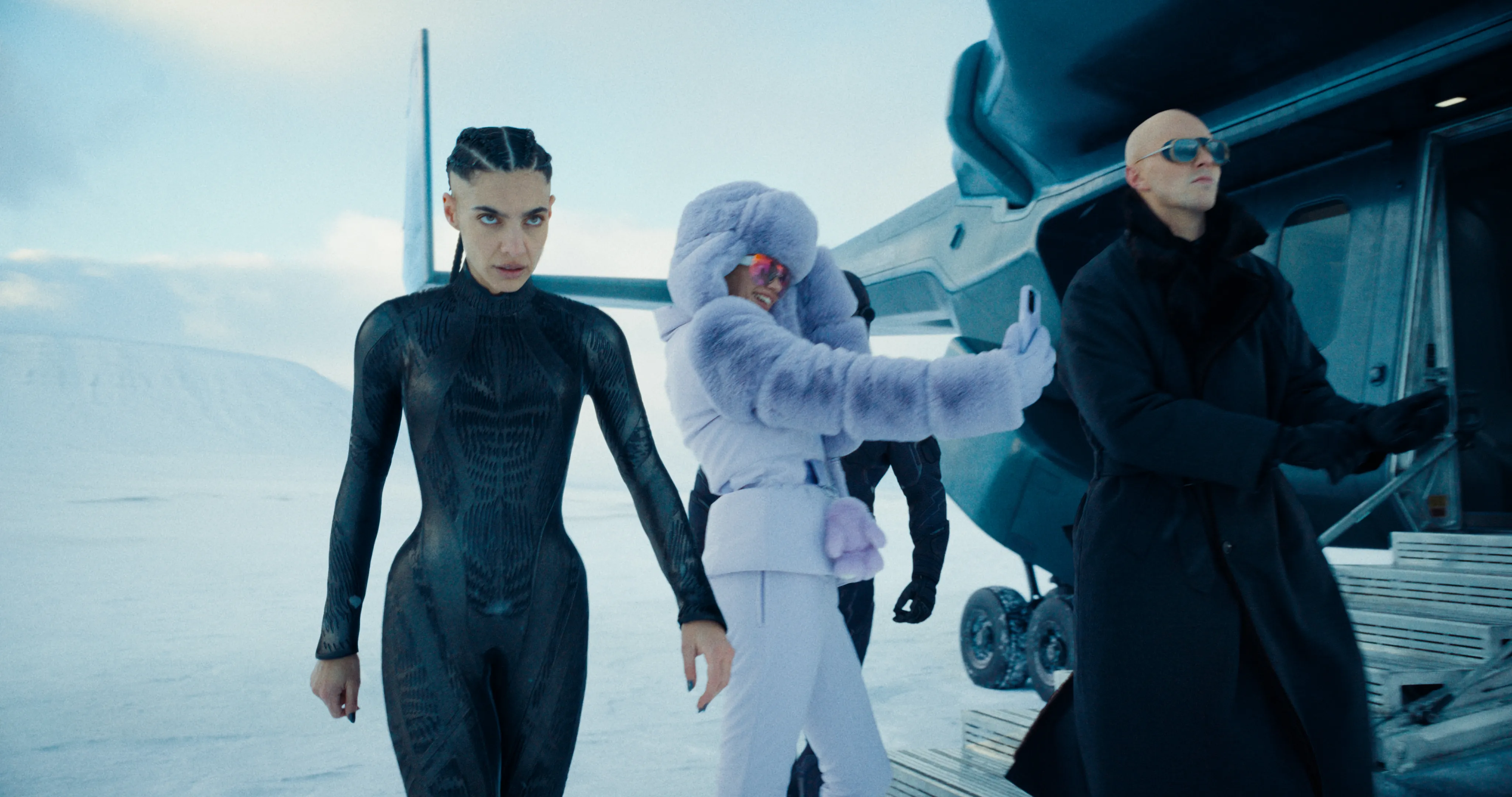 (L to r) MARÍA GABRIELA DE FARÍA as The Engineer, SARA SAMPAIO as Eve and NICHOLAS HOULT as Lex Luthor in DC Studios’ and Warner Bros. Pictures’ “SUPERMAN,” a Warner Bros. Pictures release.